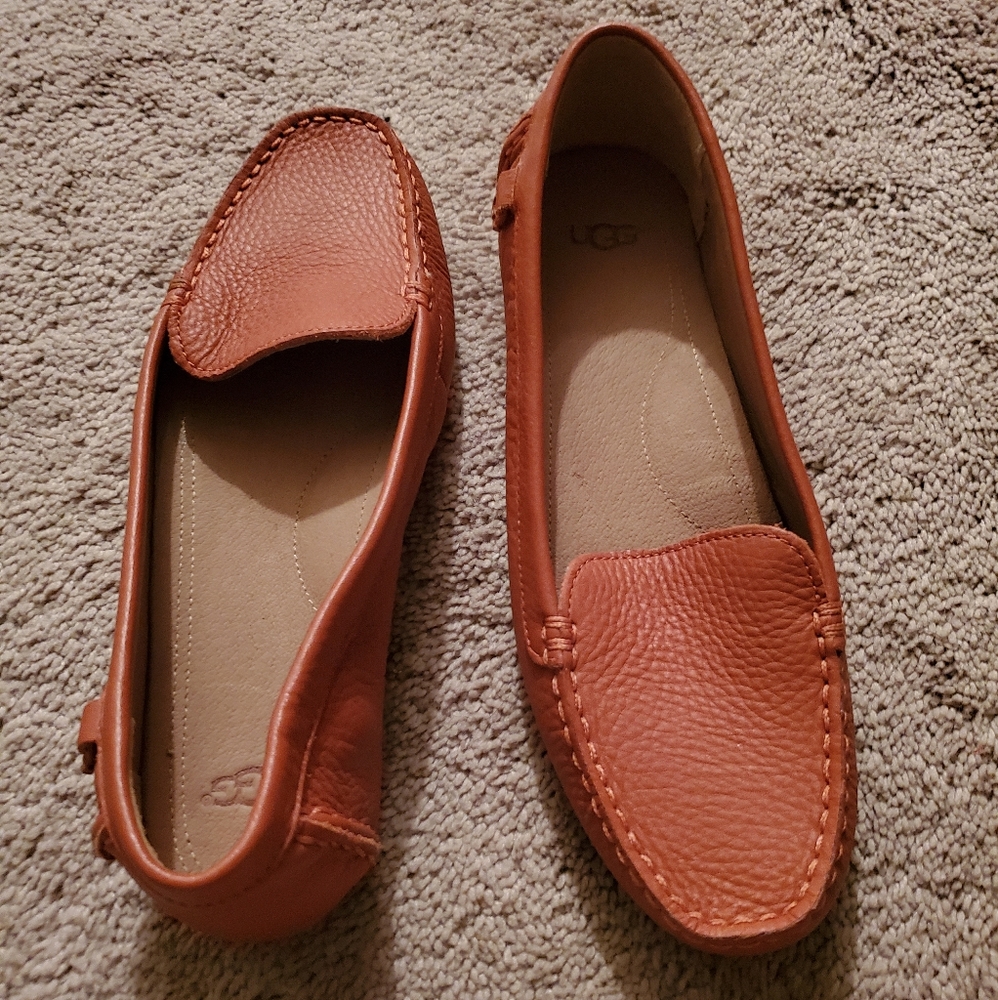 Ugg Loafers/ Flats